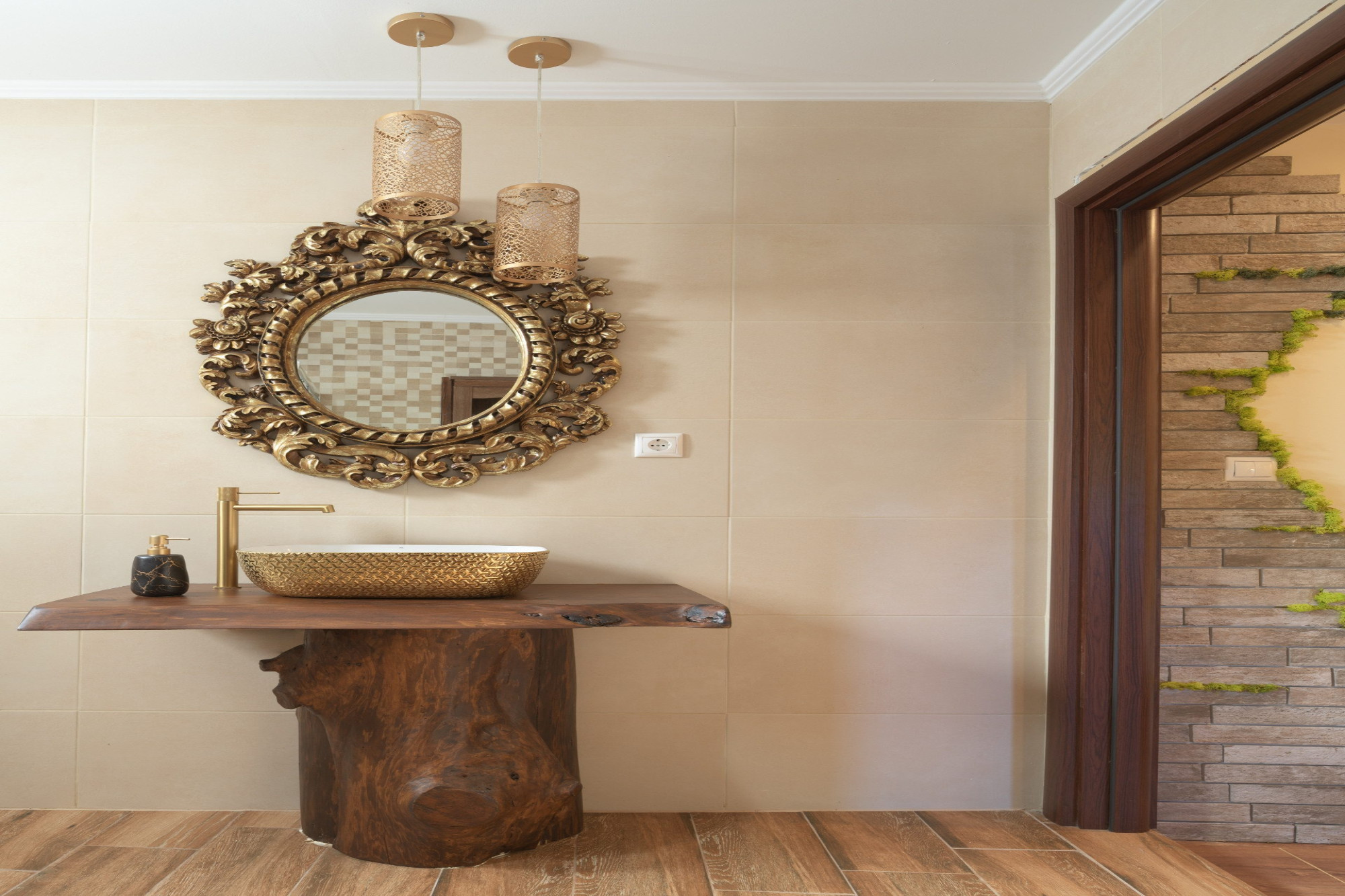 Nicole Villa Nicole Villa